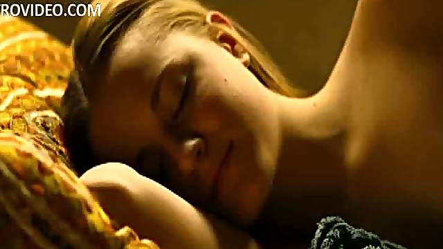 Is Easy To Compose a Love Song For a Hottie Like Evan Rachel Wood