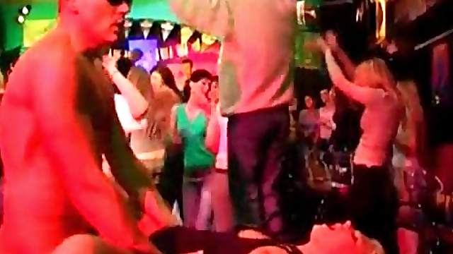 Sex party with hot babes blowing strippers dicks