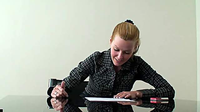 Sophie Moone the hot blonde porn star gives an interview