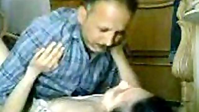 Joyful Arab MILF With a Shaved Pussy Gets Banged - Homemade Sex Tape