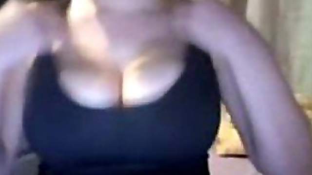 Busty Babe Shows Her Big Tits on Webcam