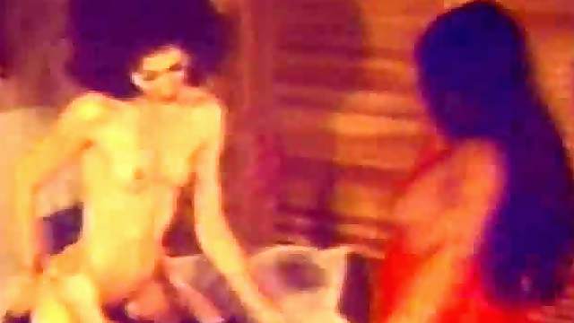 Enjoy Interracial Threesome Sex Scene