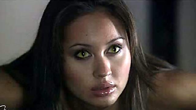 Fetish Sex With Exotic Beauty Moneca Delain