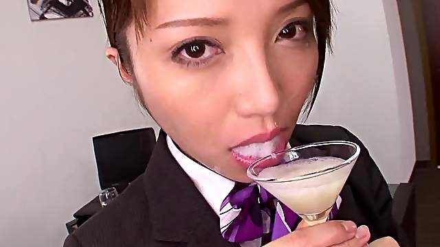 Yuuna Takizawa sucks a cock and drinks cum out of a glass