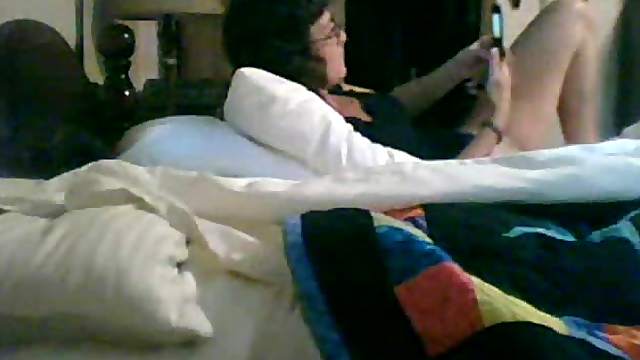 This is the second time milf getting caught by a hidden cam