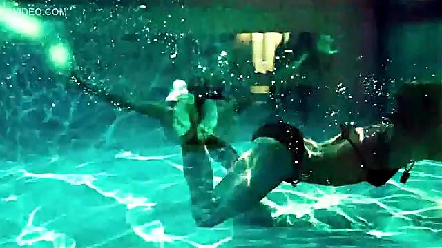 Cock-Bursting Underwater Take Of Keira Knightley Swimming In a Bikini
