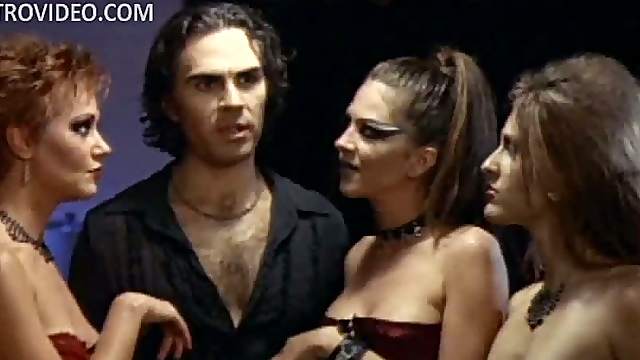 Guy Surrounded By Beverly Lynne, Kelsey, Molinee Green & Valerie Baber