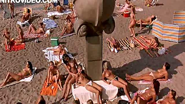 Hot Euro Babes Edita Deveroux and Petra Tomankova Sunbathing Topless