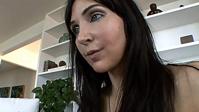 Gorgeous MILF Diana Prince Masturbates Before Giving a Hot POV Blowjob