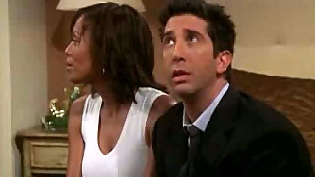 Sexy Ebony Babe Aisha Tyler Looks Really Hot In This Sexy Outfit