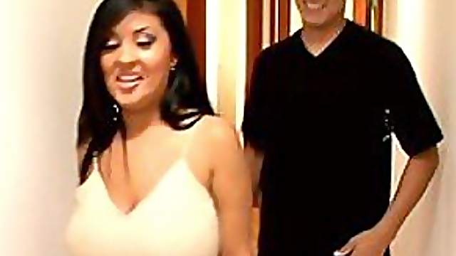 Latin Wife Cheating On Her Husband With a Big Cock