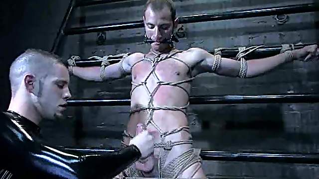 Mouthwatering Nomad And Wolf Hudson Play BDSM Games