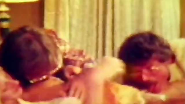 Stacey Barbwyck In Vintage Threesome With Double Penetration
