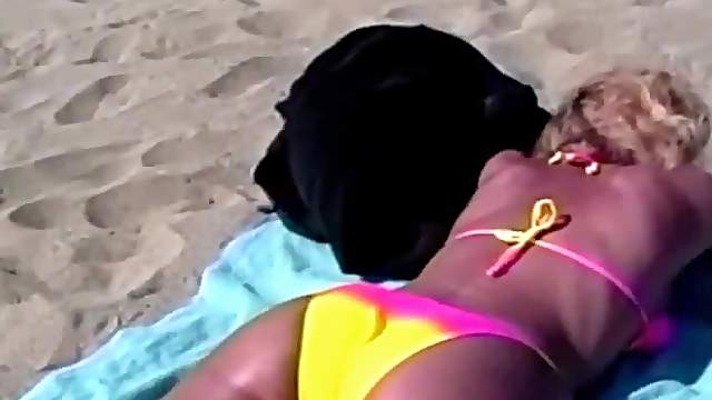 Lovely porn sweetheart gets banged outdoor with a hot cumshot