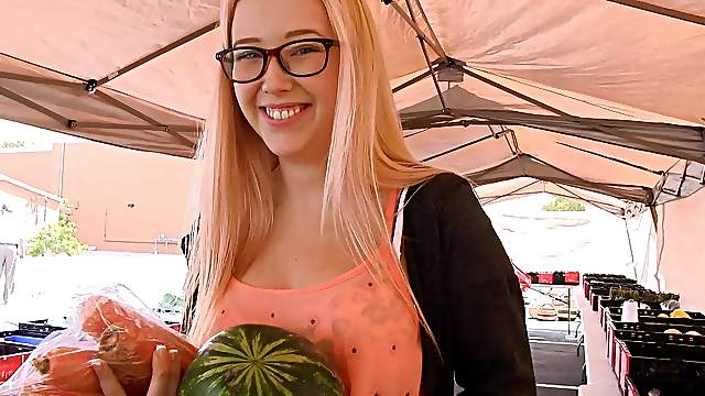 Very Bad Redhead Flashes Her Bald Pussy While Shopping in Public
