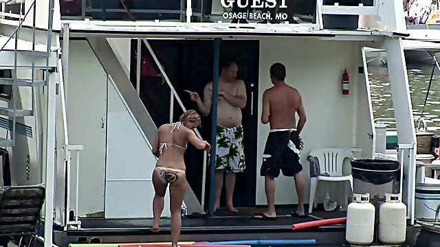 Amateur babes in bikinis dance and get crazy on a yacht