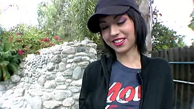 Doting amateur milks a cock then gets screwed in pov action