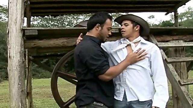 Wild Barebacking Latino Gay Fucking Hardcore