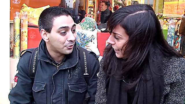 Two chicks at the same time is this guy's dream come true