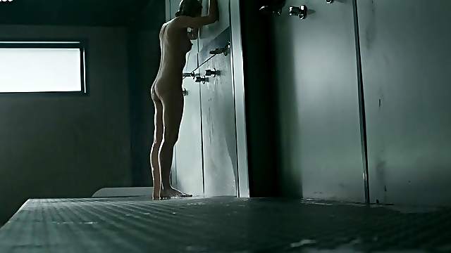 Maggie Civantos - Vis A Vis S01E06