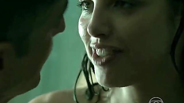 Agatha Moreira and Grazi Massafera - Verdades Secretas S01E12