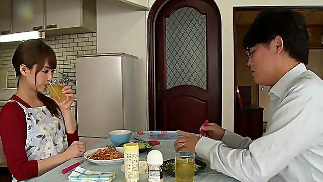Asian wife with natural boobs receives a facial after a threesome