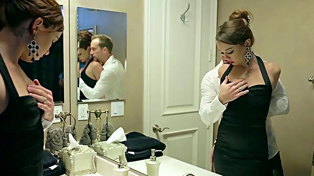 Great hardcore sex with a beauty after a night on the town