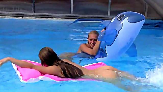 Sara Coul cant even fit dicks in her tight little pussy