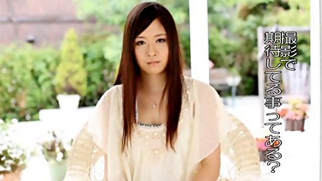 Seductive Japanese filly gets her orgasmic pussy pounded