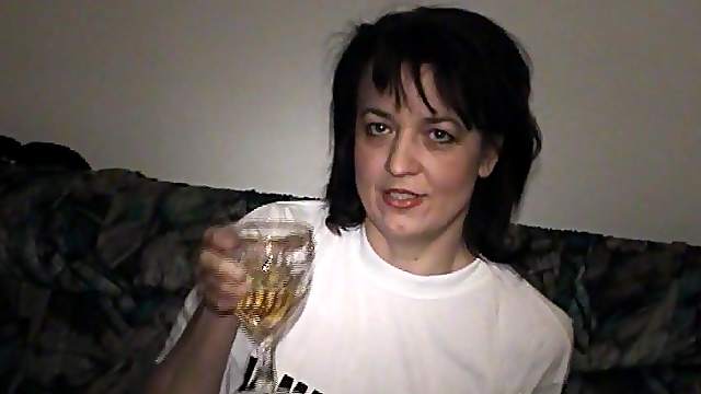 Sexy Dutch cougar decides to masturbate with a bottle of Serbian beer