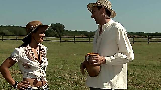 Gorgeous countryside girl getting her anus stuffed for the first time
