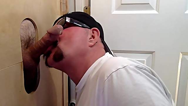 Business Man Needs Gloryhole Deep Throat BJ