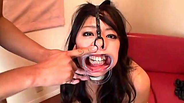 Subtitled bizarre Japanese facial destruction blowjob
