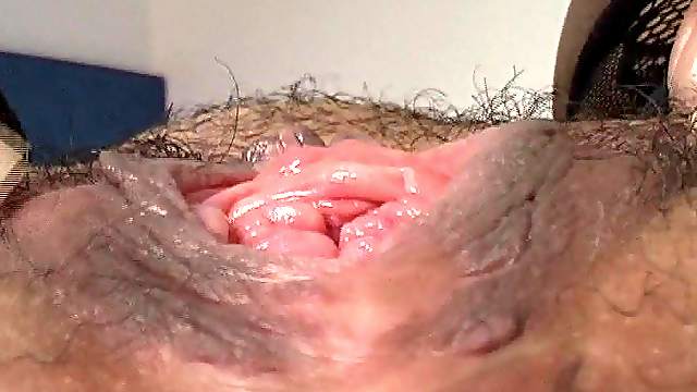 Isabel masturbating then showcasing her pussy in mature porn