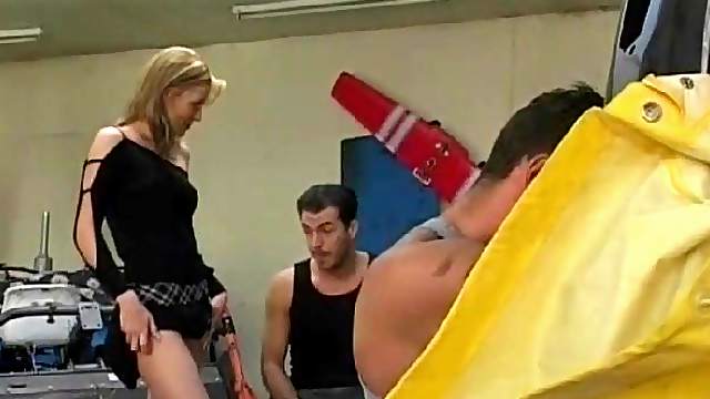 Hottie Sylvie Taylor goes wild at threesome sex