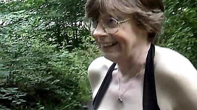 MILF with some extra skin riding a fat wiener energetically