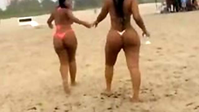 Latina Booty on the beach