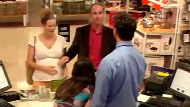 22 Store manager sales girl and fucks her in gdwon