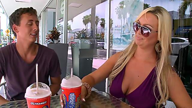 Hardcore Action With the Horny Blonde Tallahassee