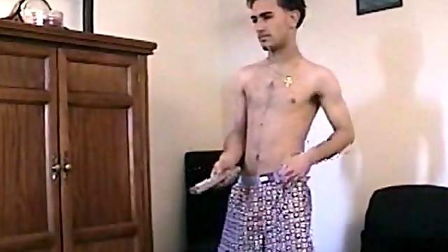 Shy Straight Paulie Beats Off