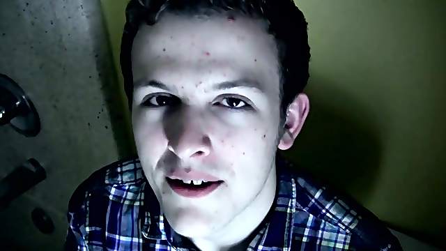 Trace Van De Kamp mouth fucks lusty twink Toby Franks