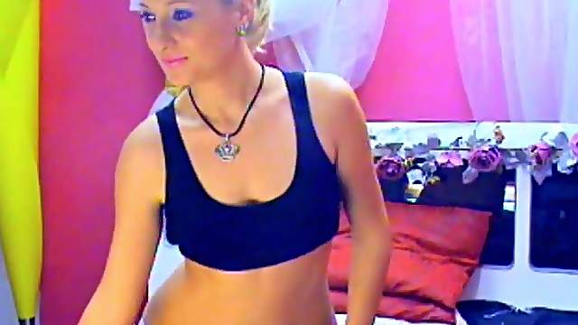 College blonde opens for chat