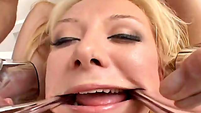 Three men cannot wait to penetrate blonde chick Jeanie Marie Sullivan