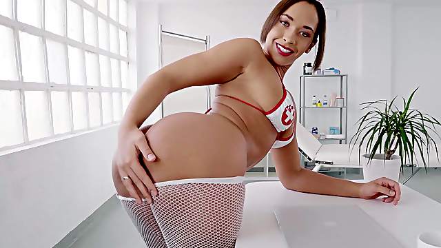 Gorgeous Briana Banderas uses a toy to make her cunt dripping wet