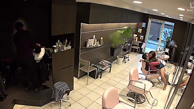 Hair salon audacious blowjob Ian Hanasaki Subtitled