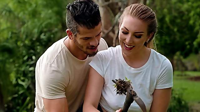 Gorgeous Jessie Wylde gets talked into fucking with a young guy