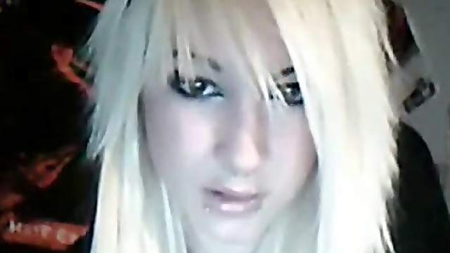 Amatuer Hot Blonde On Web Cam Horny As Hell