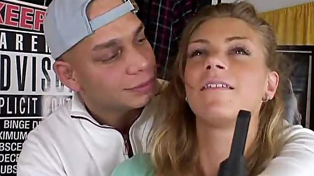 Strawberry Sandy's Voracious Pussy gets Fucked Hard