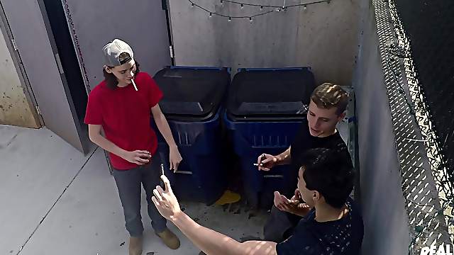 Teen gay coworkers go out back to fuck on their break