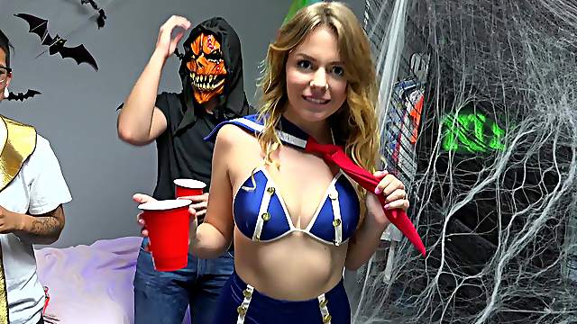 Sophia Leone in a group sex party with her slutty friends